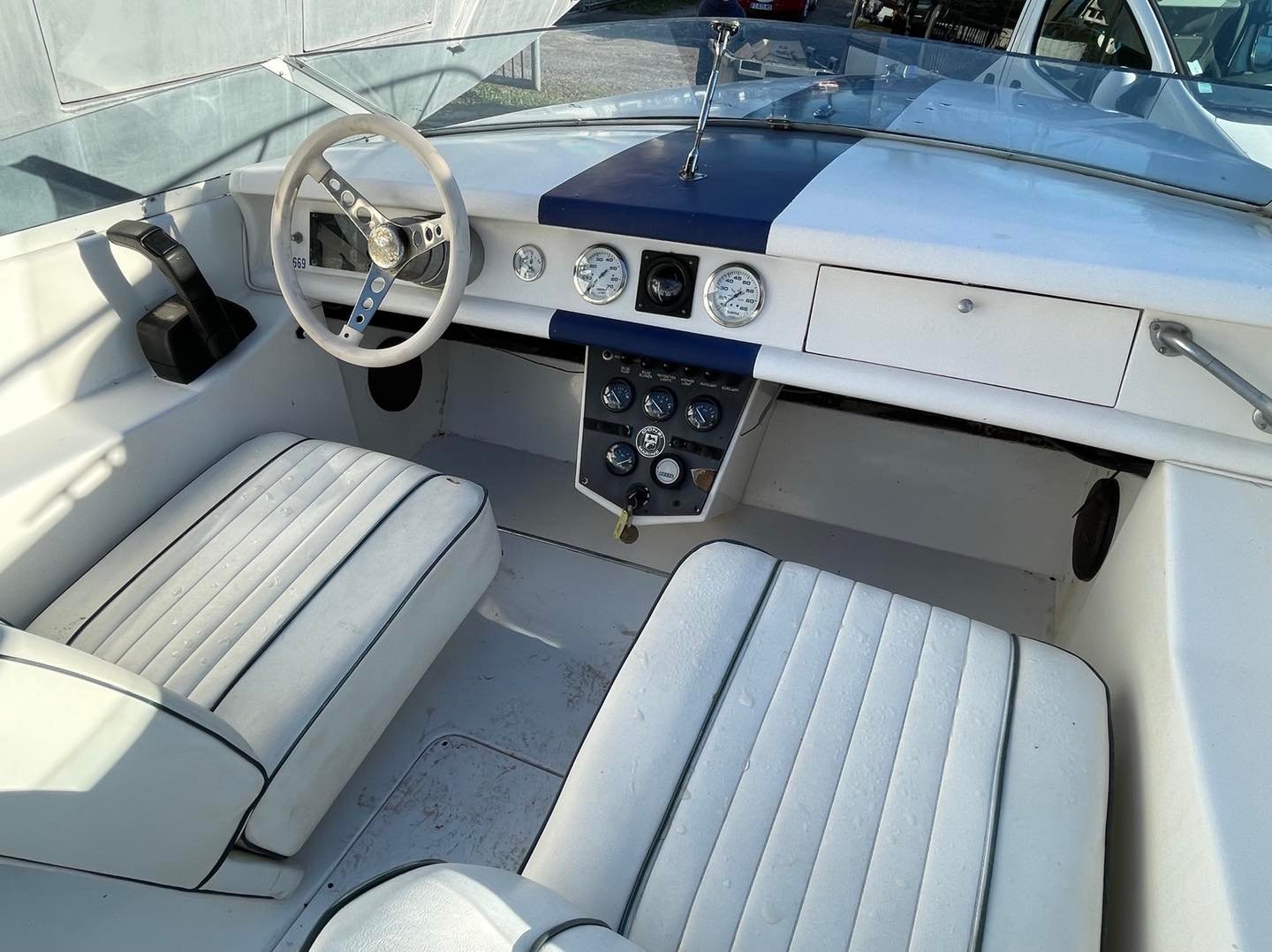Donzi 21 GT · 1972 for sale in Other area — photo 9