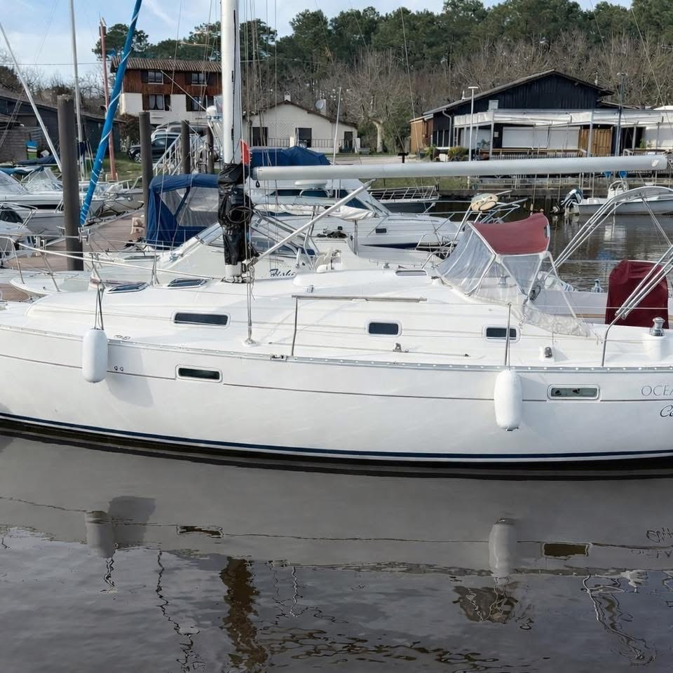 Beneteau Oceanis 331 · 2002 à vendre – Autre zone — photo 2