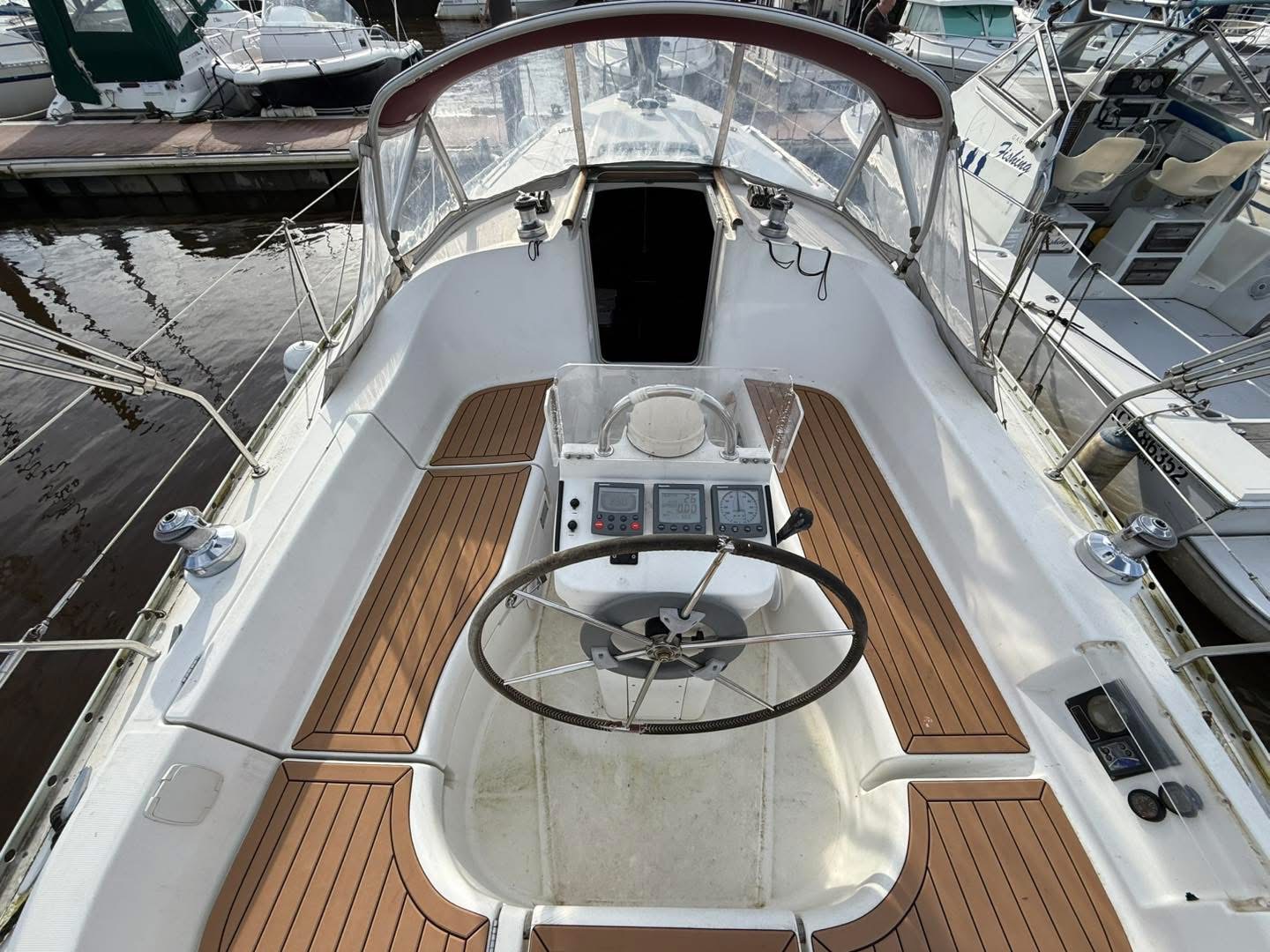 Beneteau Oceanis 331 · 2002 à vendre – Autre zone — photo 4
