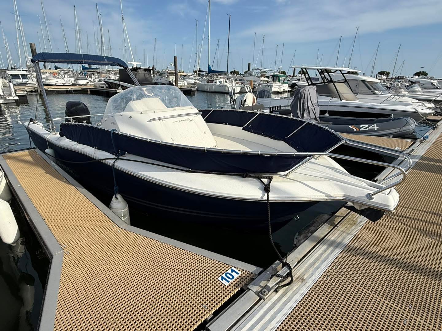 Kelt Marine White Shark 228 · 2008 in vendita in Altra zona — foto 1