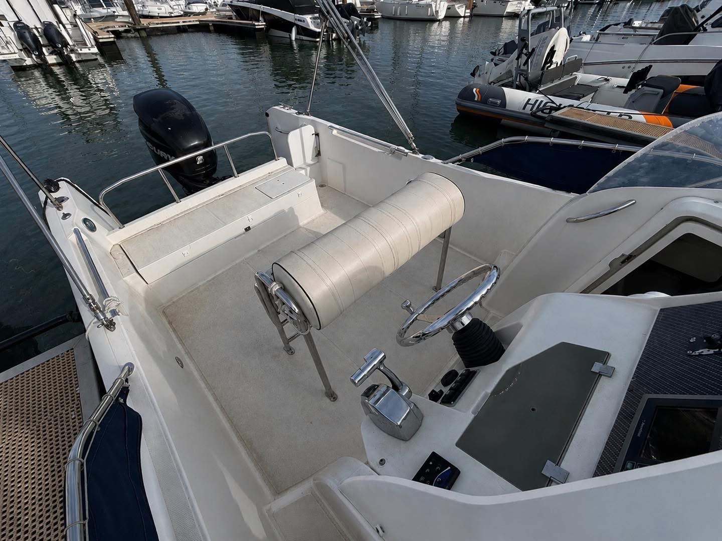 Kelt Marine White Shark 228 · 2008 in vendita in Altra zona — foto 10