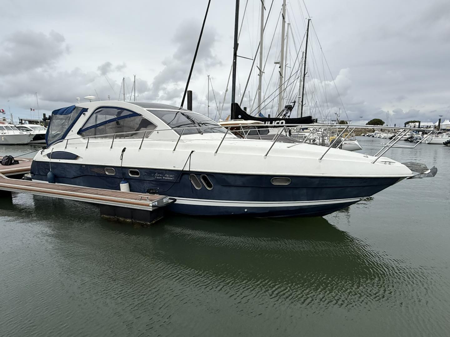 Airon Marine 400 T-top · 2009 for sale in Other area — photo 1