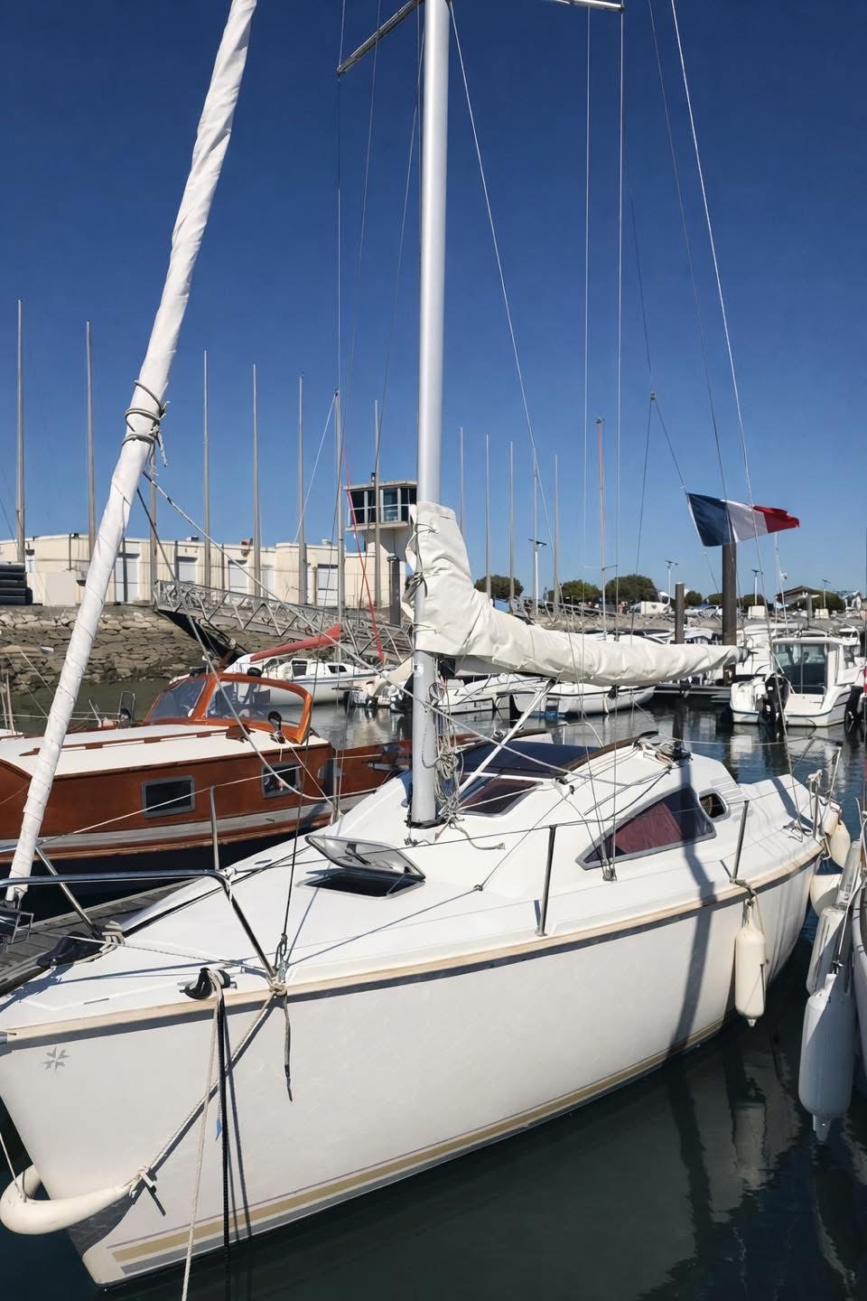 Jeanneau Sun Way 25 · 1992 for sale in Other area — photo 1