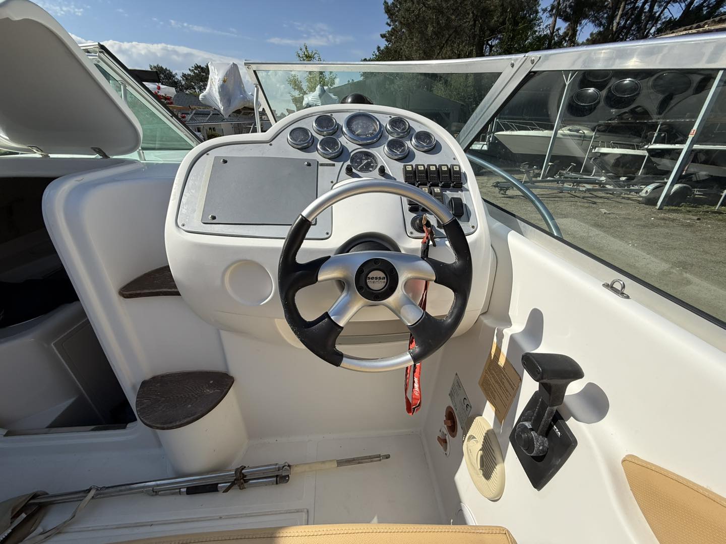 Sessa Marine Islamorada 23 · 2005 zu verkaufen – Andere Region — Foto 5