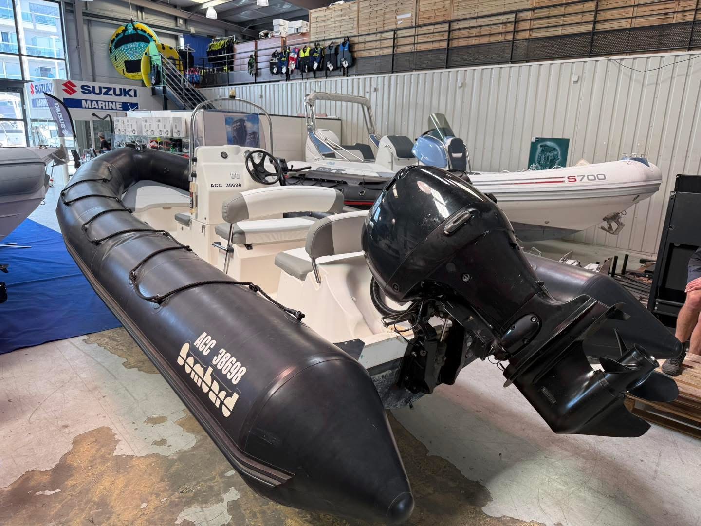 Bombard Explorer 620 SB · 2003 en venta en Otra zona — foto 8