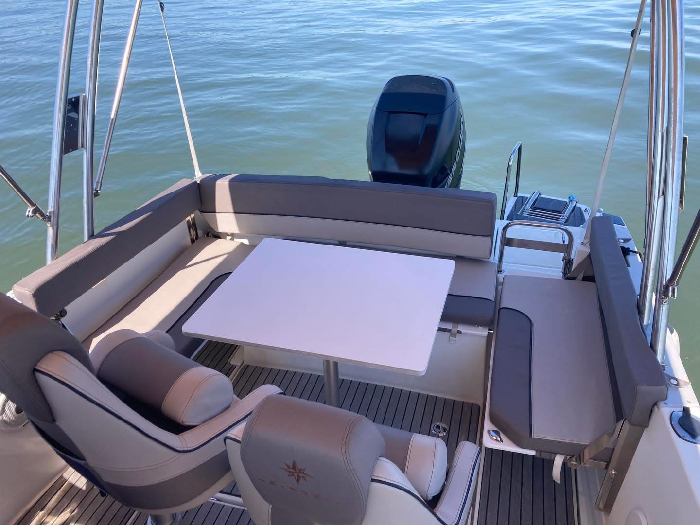 Jeanneau Cap Camarat 7.5 WA · 2017 en venta en Otra zona — foto 6