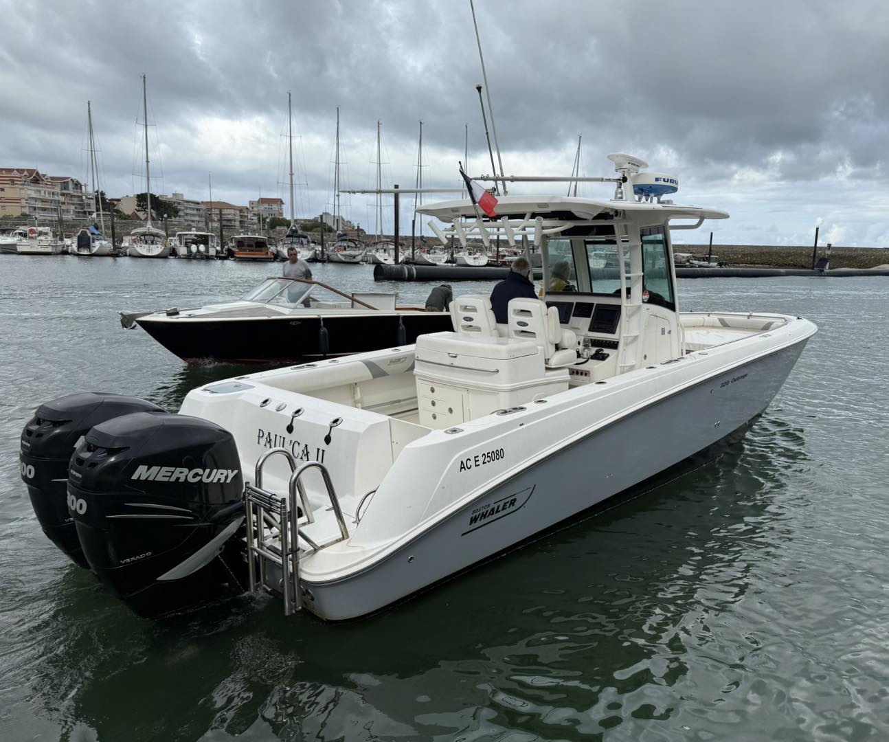 Boston Whaler 320 Outrage · 2010 en venta en Otra zona — foto 5
