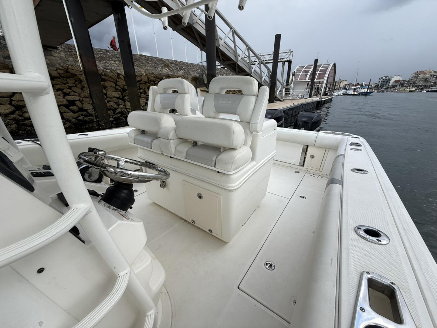 Boston Whaler 320 Outrage · 2010 en venta en Otra zona — foto 7