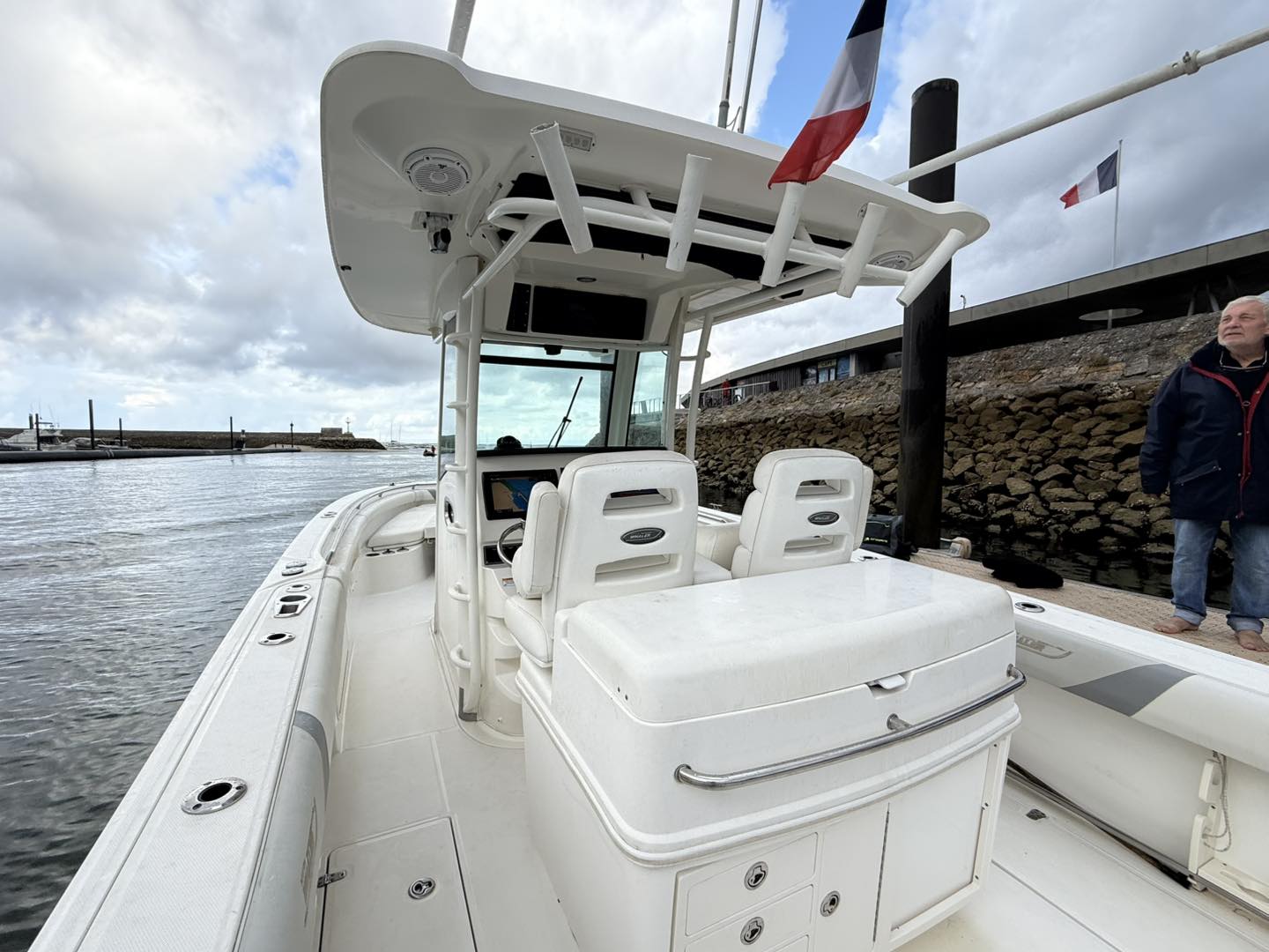 Boston Whaler 320 Outrage · 2010 en venta en Otra zona — foto 8
