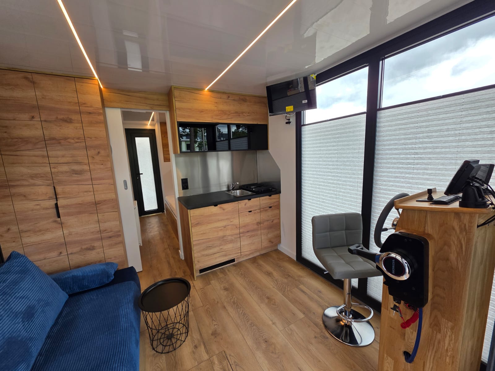 Campi New Marina 300 in vendita in Altra zona — foto 4