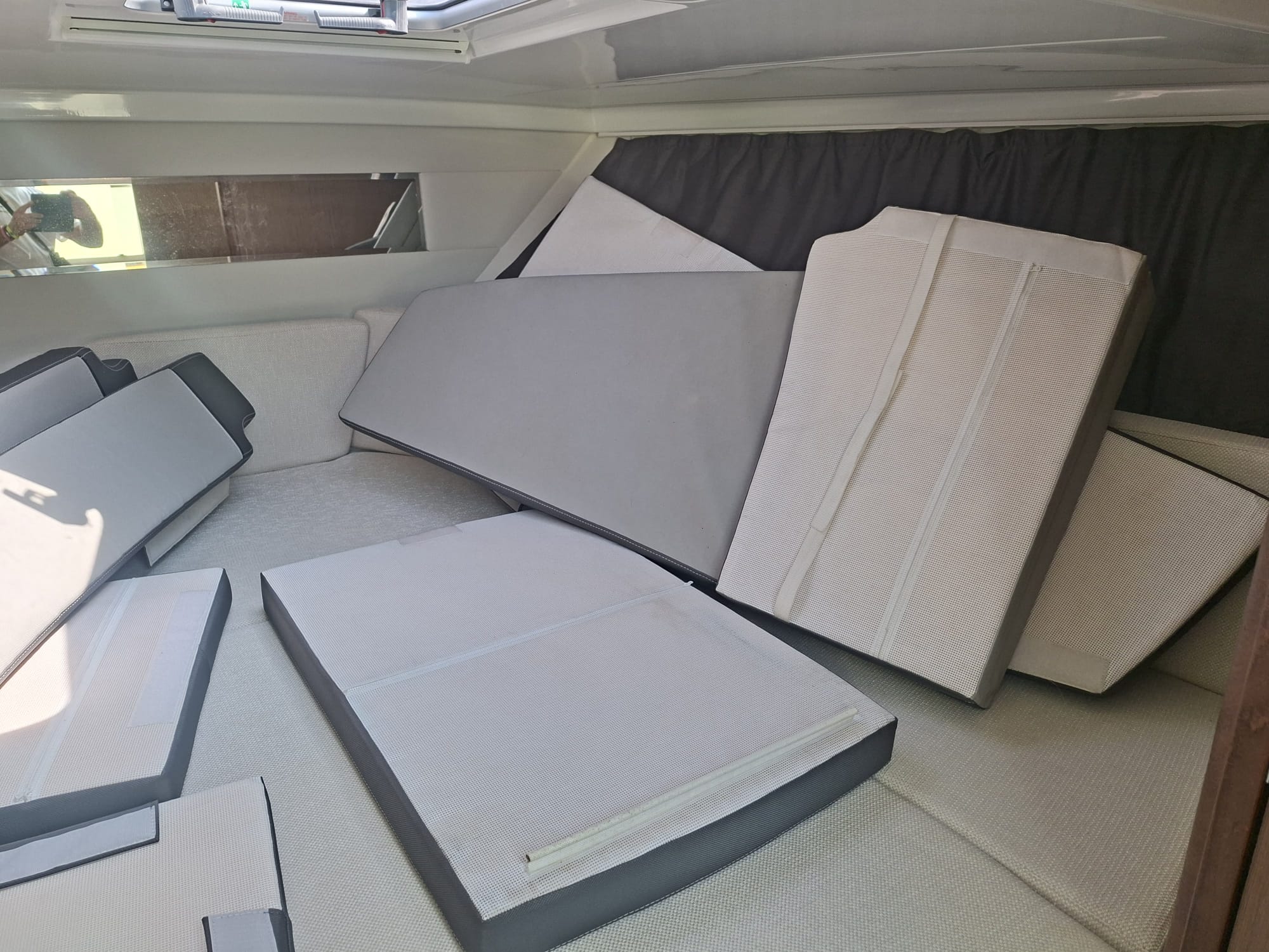 Jeanneau Cap Camarat 9.0 WA · 2020 for sale in Tuscany (Livorno & Elba) — photo 3