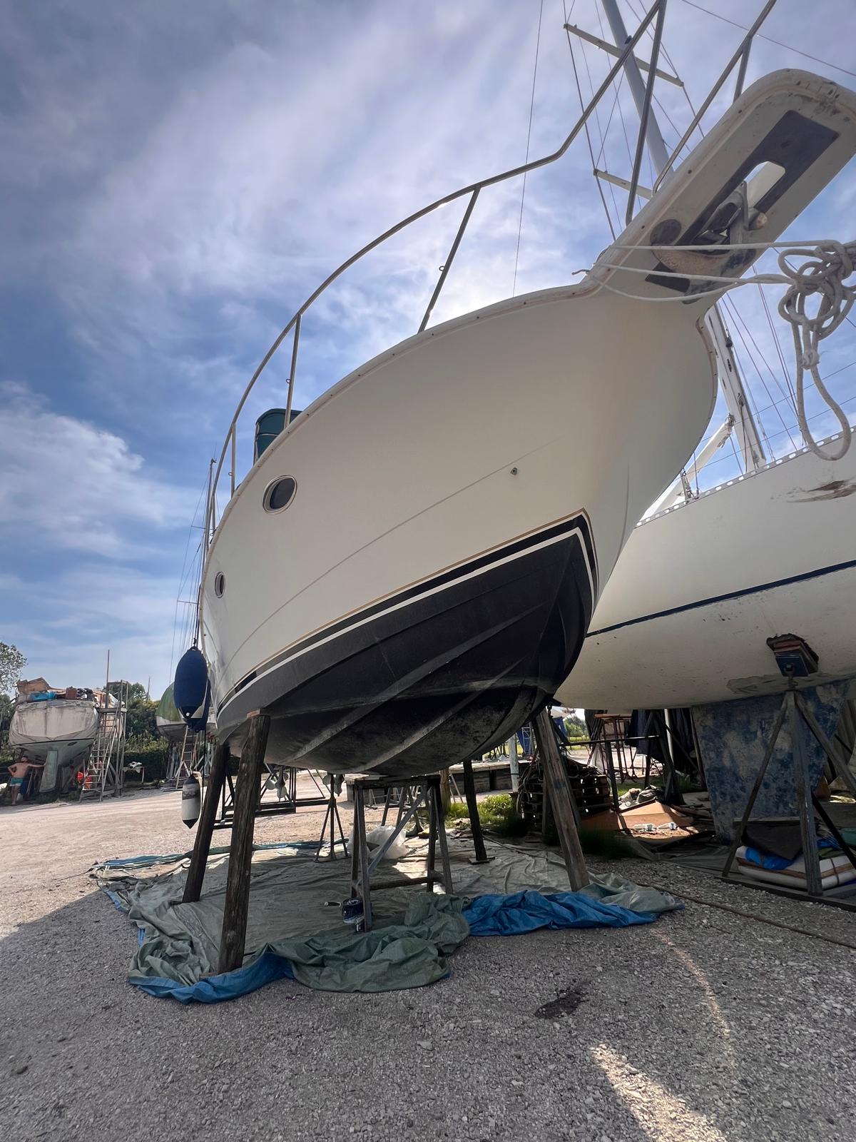 Silverton 312 Fly · 1992 for sale in Tuscany (Livorno & Elba) — photo 2