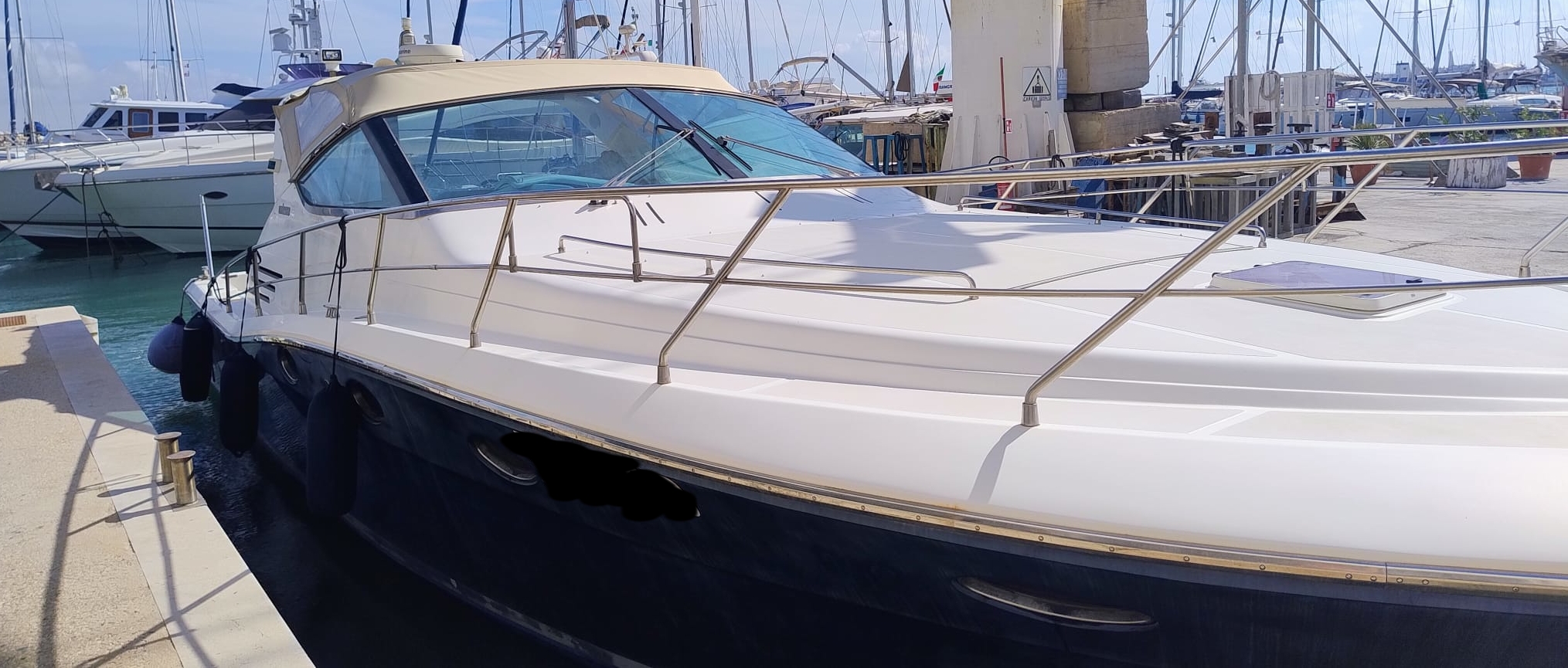 Uniesse 48 Open · 2005 à vendre – Toscane (Livourne et Elbe) — photo 2