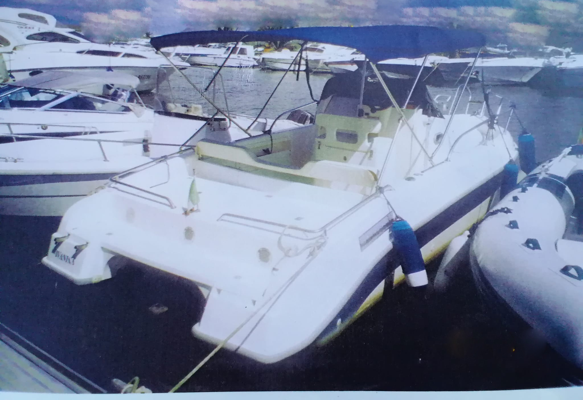 Tecnomariner Stealth Mithos · 1998 à vendre – Toscane (Livourne et Elbe) — photo 1