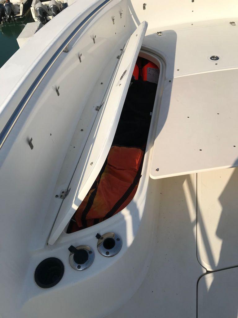 Boston Whaler 320 · 2006 zu verkaufen – Toskana (Livorno und Elba) — Foto 5