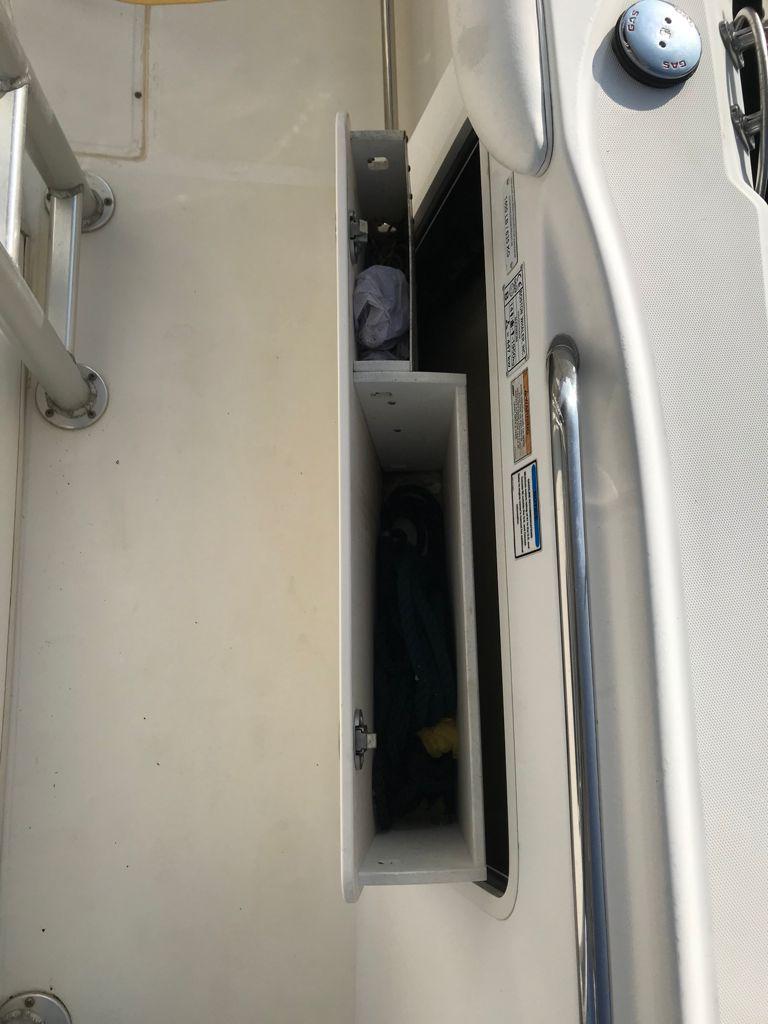 Boston Whaler 320 · 2006 zu verkaufen – Toskana (Livorno und Elba) — Foto 6