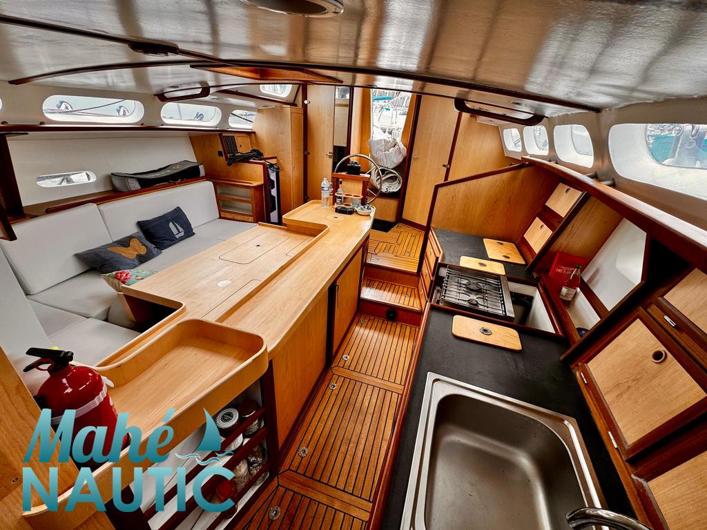 JFA 46 · 2012 for sale in Brittany — photo 3