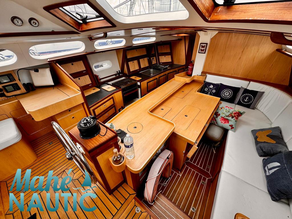JFA 46 · 2012 for sale in Brittany — photo 10
