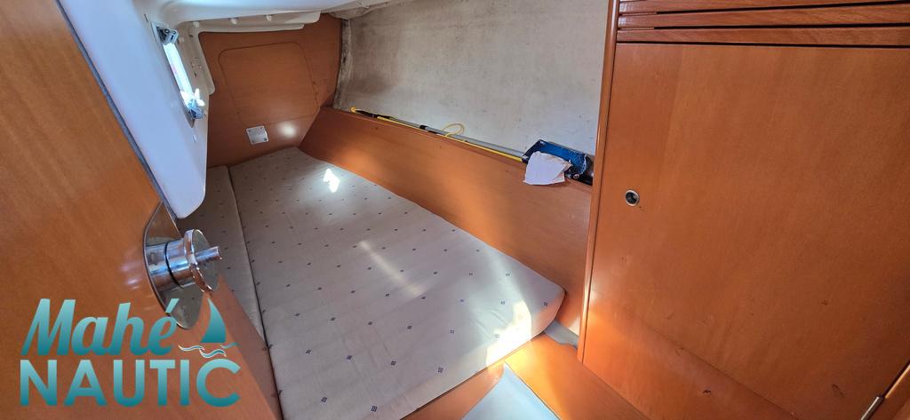 Beneteau First 31.7 · 2005 for sale in Brittany — photo 9