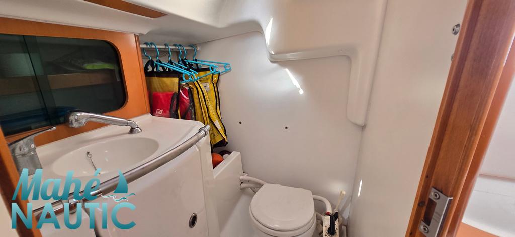 Beneteau First 31.7 · 2005 for sale in Brittany — photo 10