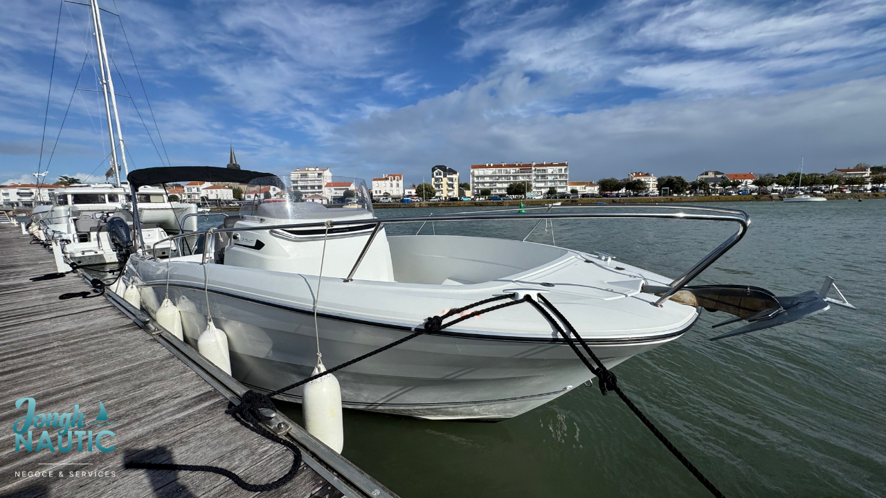 Jeanneau Cap Camarat 7.5 CC · 2018 en venta en Vendée y La Rochelle — foto 1