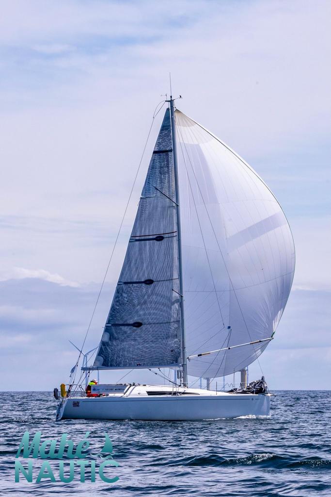Jeanneau Sun Fast 3200 · 2011 in vendita in Bretagna — foto 4