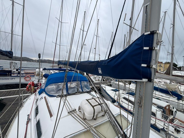 Beneteau Oceanis 373 · 2004 in vendita in Algarve e Lisbona — foto 5