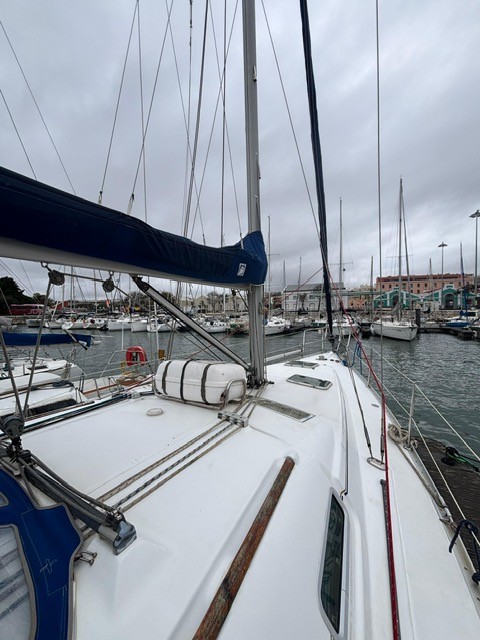 Beneteau Oceanis 373 · 2004 in vendita in Algarve e Lisbona — foto 6