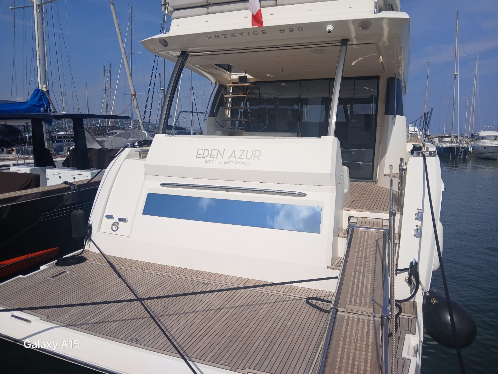 Prestige 630 · 2001 for sale in French Riviera — photo 3