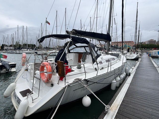 Beneteau Oceanis 393 Clipper · 2005 in vendita in Algarve e Lisbona — foto 2