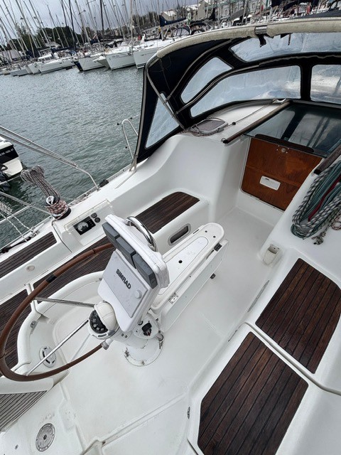 Beneteau Oceanis 393 Clipper · 2005 in vendita in Algarve e Lisbona — foto 6