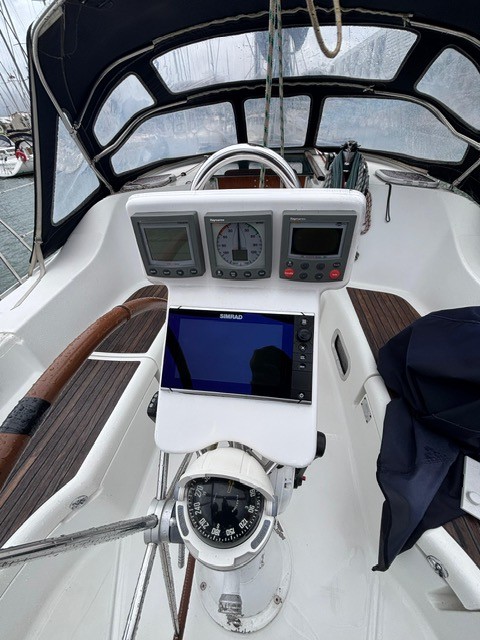 Beneteau Oceanis 393 Clipper · 2005 in vendita in Algarve e Lisbona — foto 7
