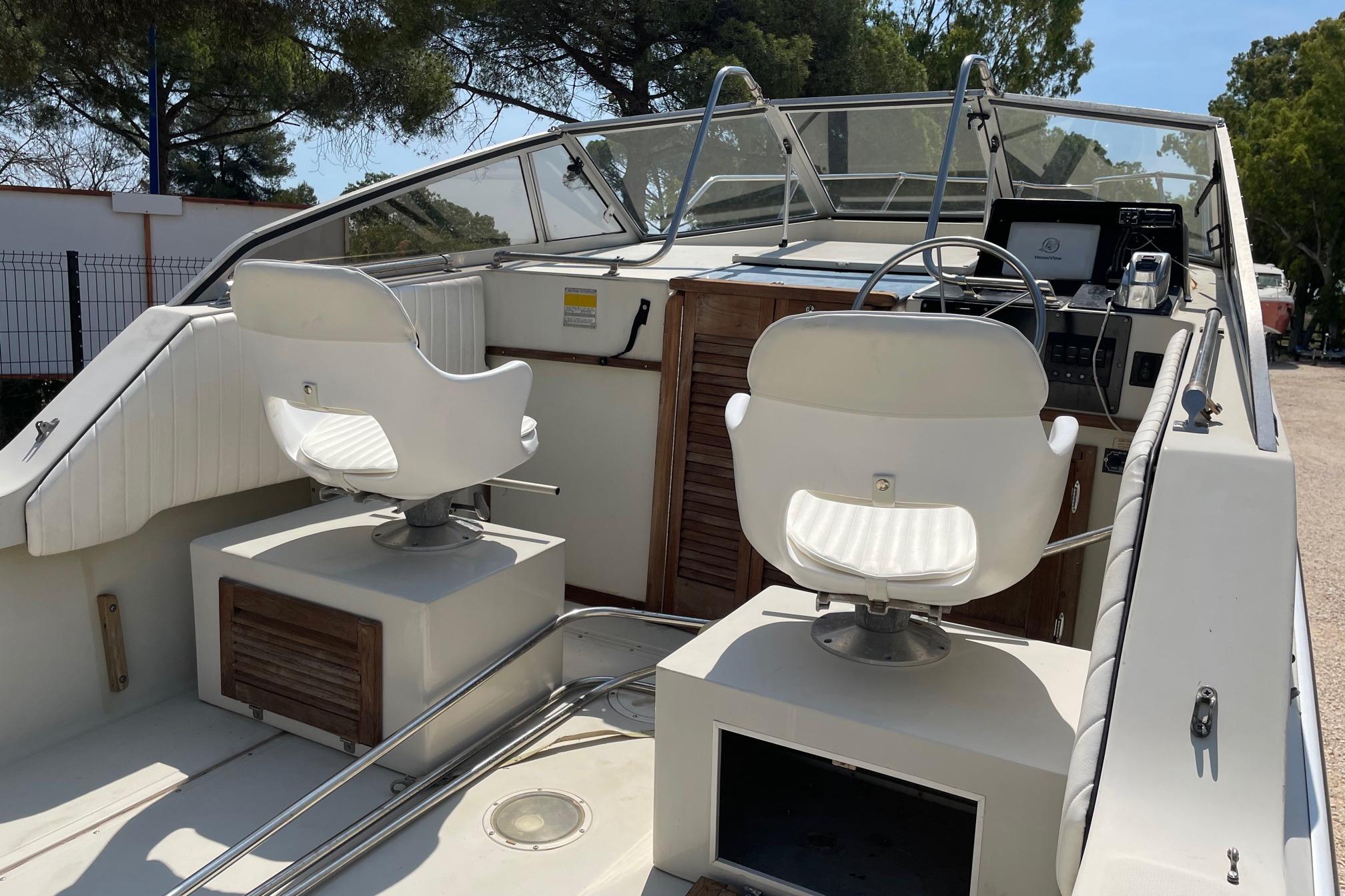Boston Whaler Revenge 22 · 1989 in vendita in Costa Azzurra — foto 10