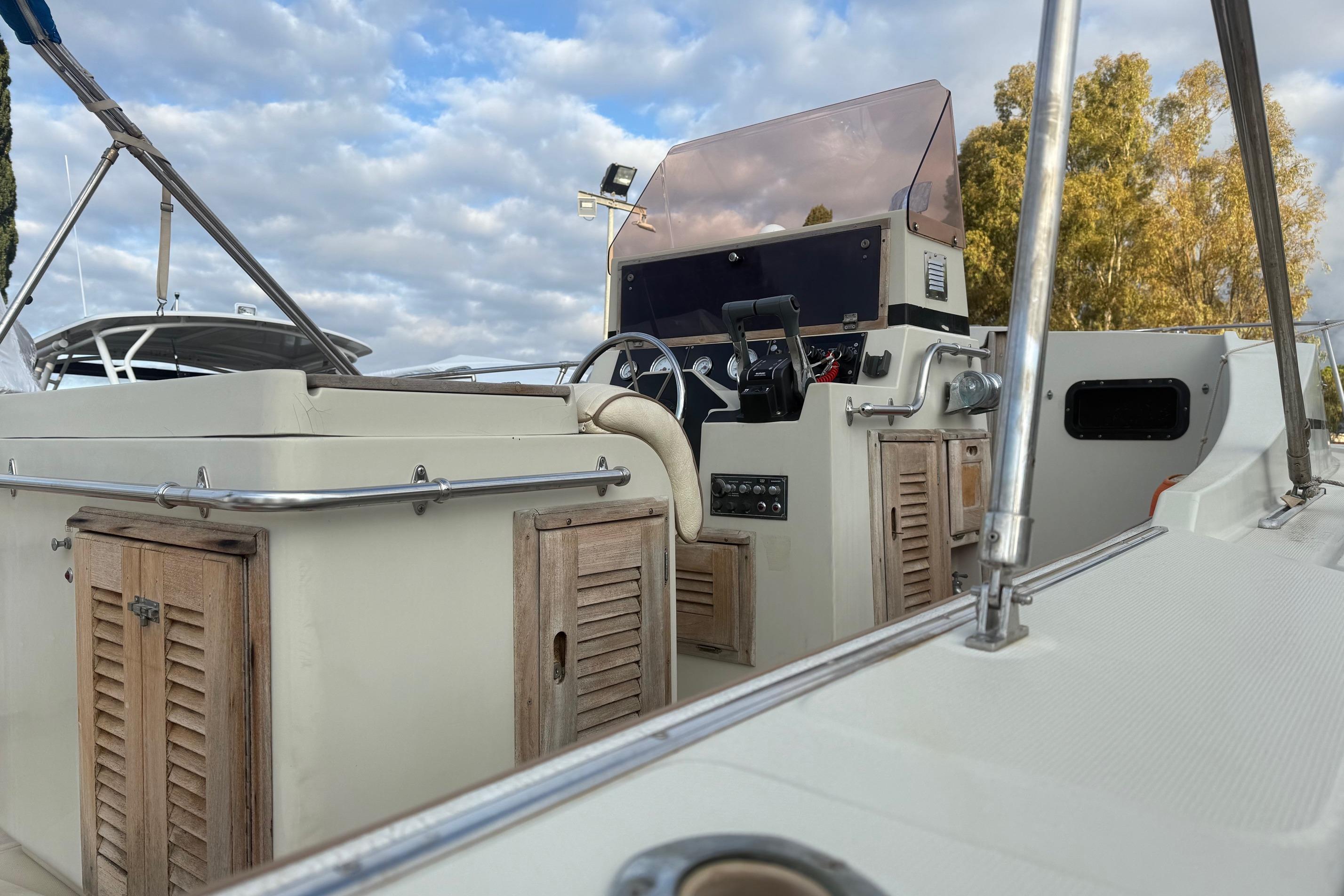 Boston Whaler 27 Cuddy · 1988 zu verkaufen – Côte d'Azur — Foto 3