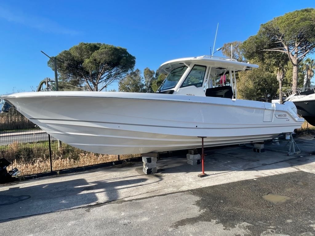 Boston Whaler 360 Outrage · 2023 zu verkaufen – Côte d'Azur — Foto 1