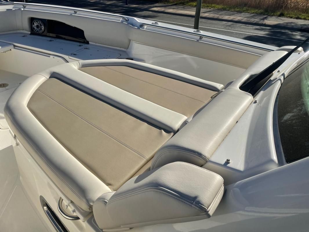 Boston Whaler 360 Outrage · 2023 zu verkaufen – Côte d'Azur — Foto 8