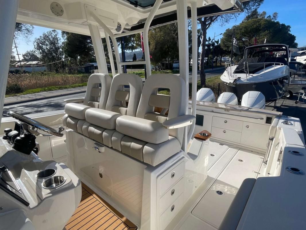 Boston Whaler 360 Outrage · 2023 zu verkaufen – Côte d'Azur — Foto 10