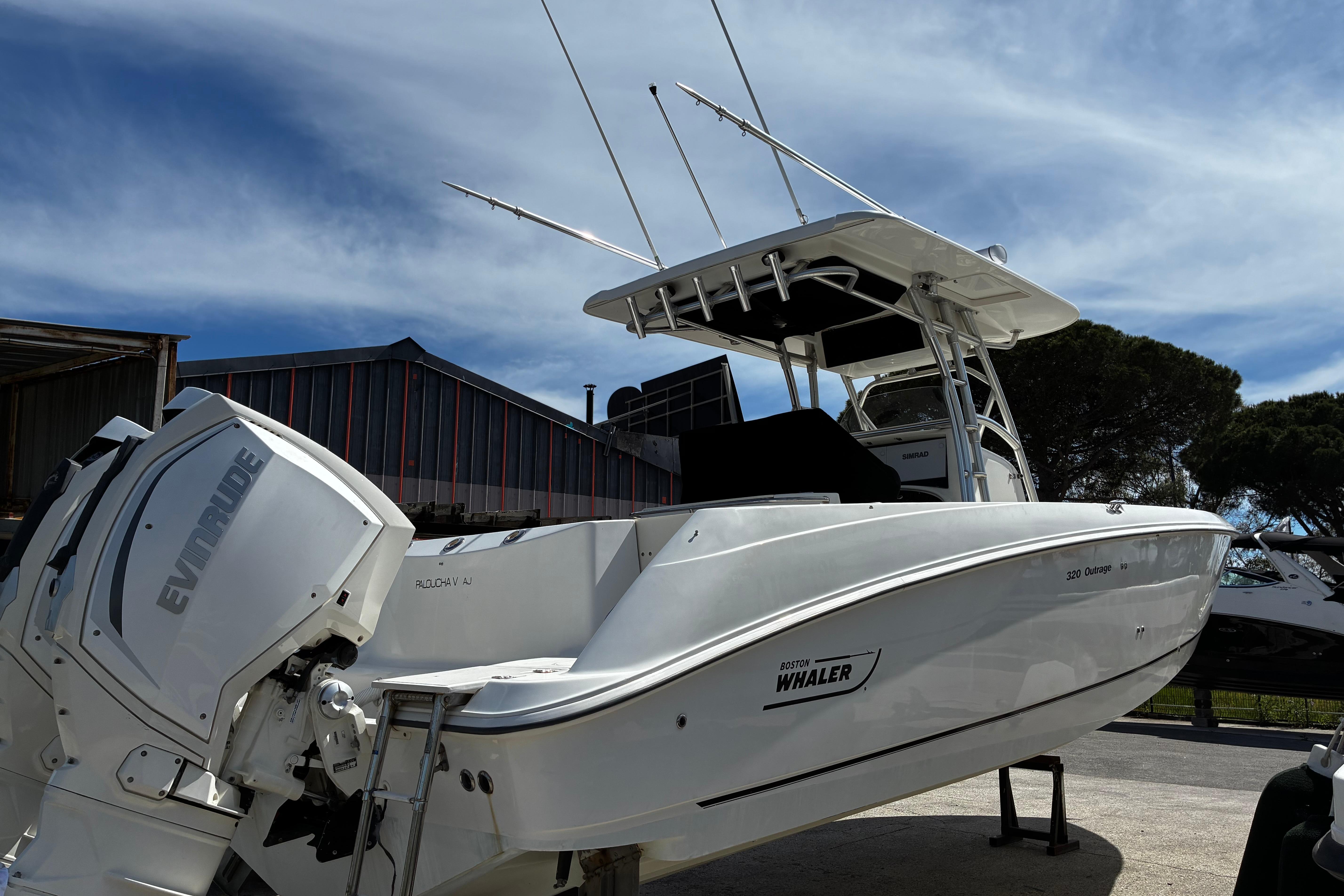 Boston Whaler 320 Outrage · 2005 zu verkaufen – Côte d'Azur — Foto 3