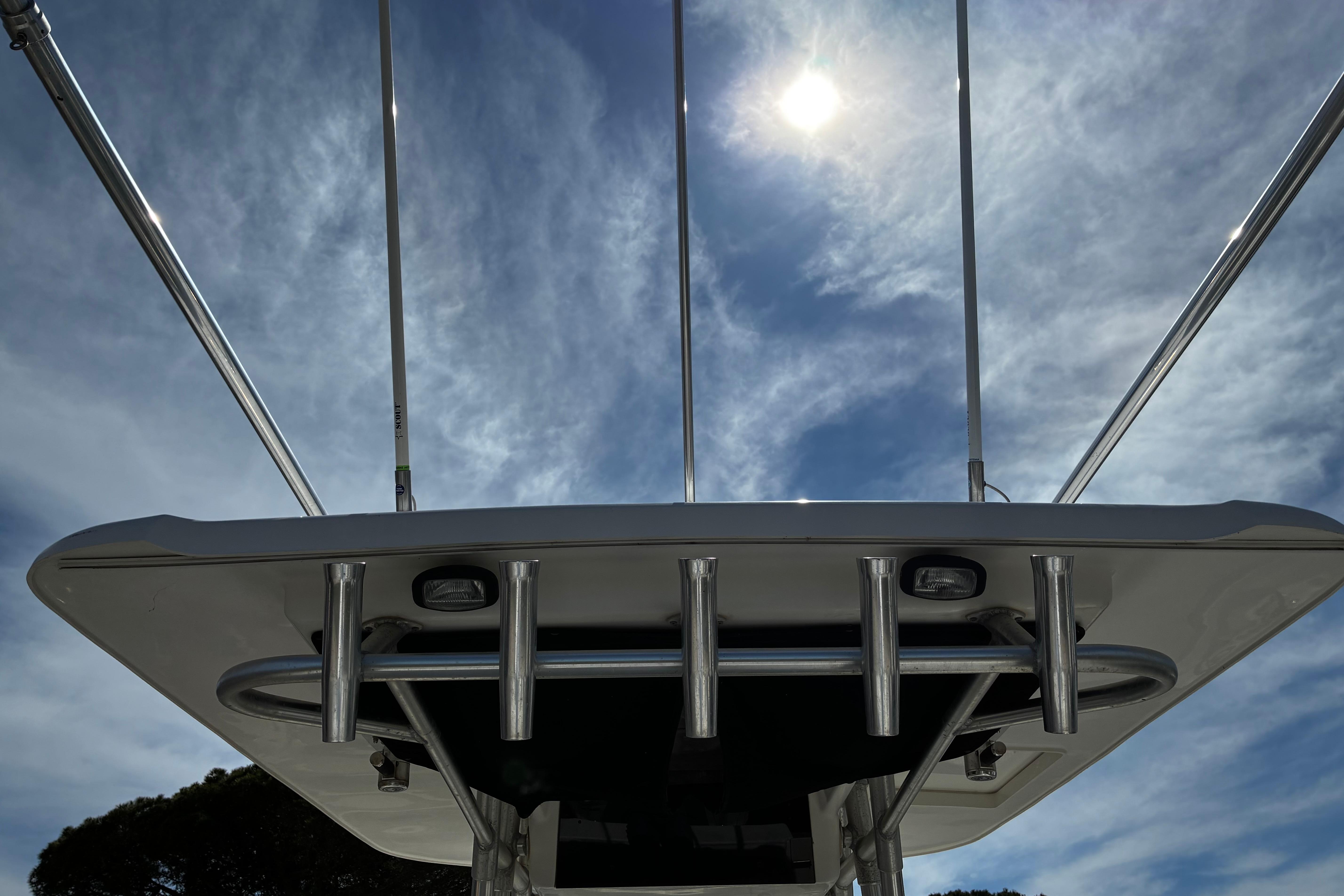 Boston Whaler 320 Outrage · 2005 zu verkaufen – Côte d'Azur — Foto 4
