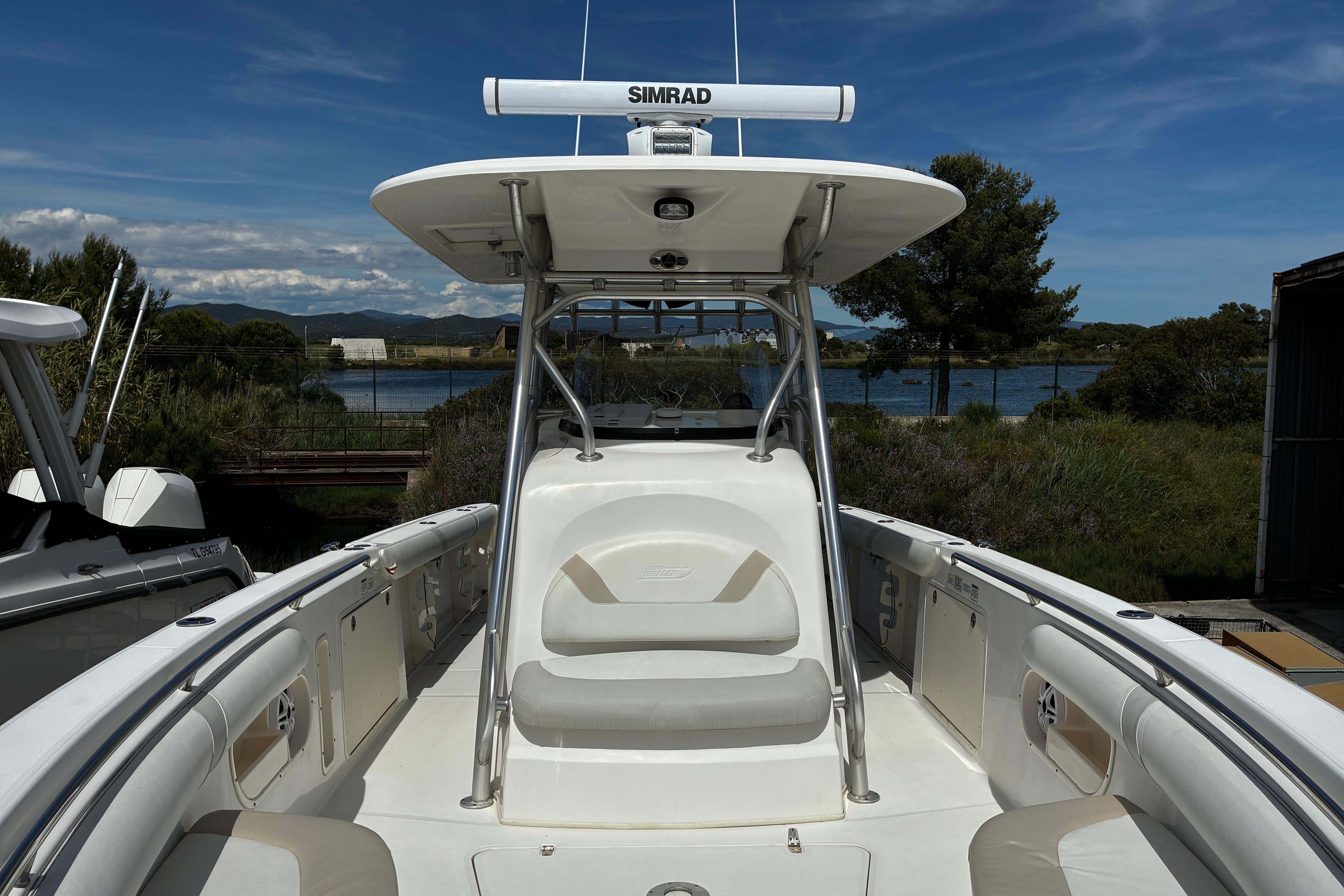 Boston Whaler 320 Outrage · 2005 zu verkaufen – Côte d'Azur — Foto 5