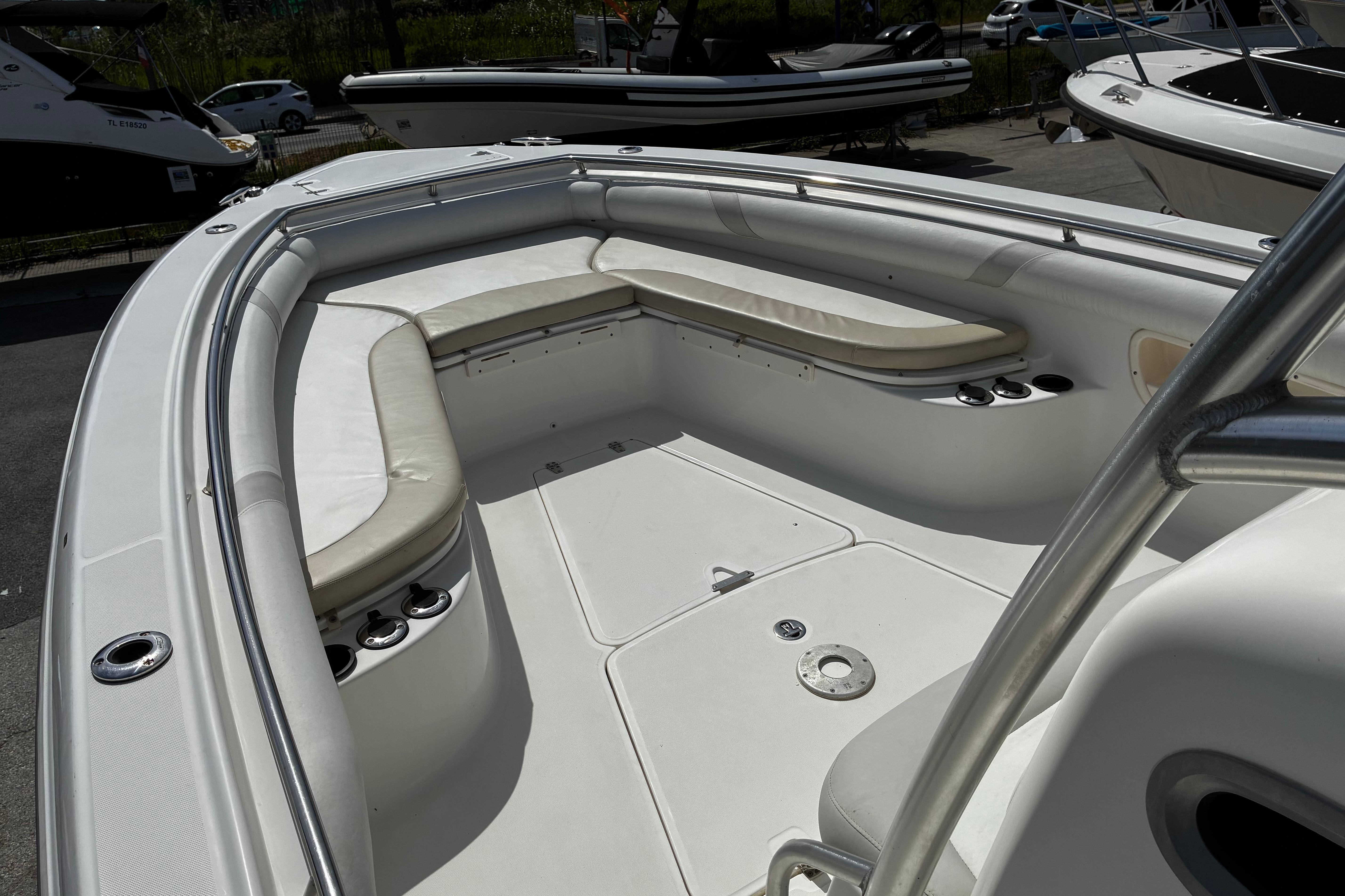 Boston Whaler 320 Outrage · 2005 zu verkaufen – Côte d'Azur — Foto 7