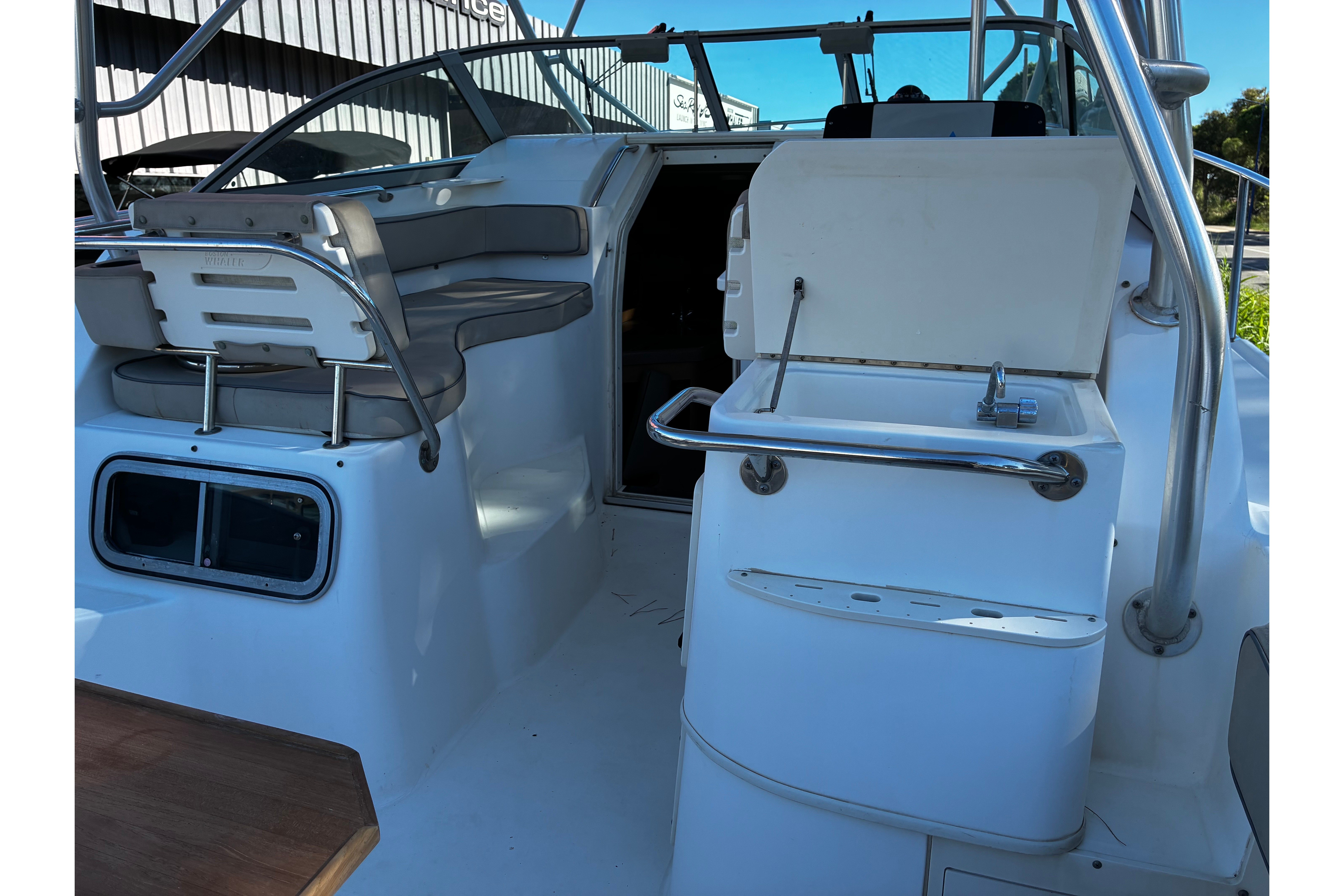 Boston Whaler 295 Conquest · 2002 zu verkaufen – Côte d'Azur — Foto 9