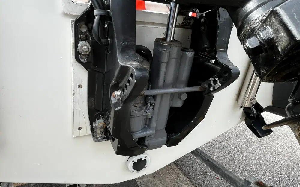 Bombard Explorer 525 FB · 2000 en venta en Bretaña — foto 10