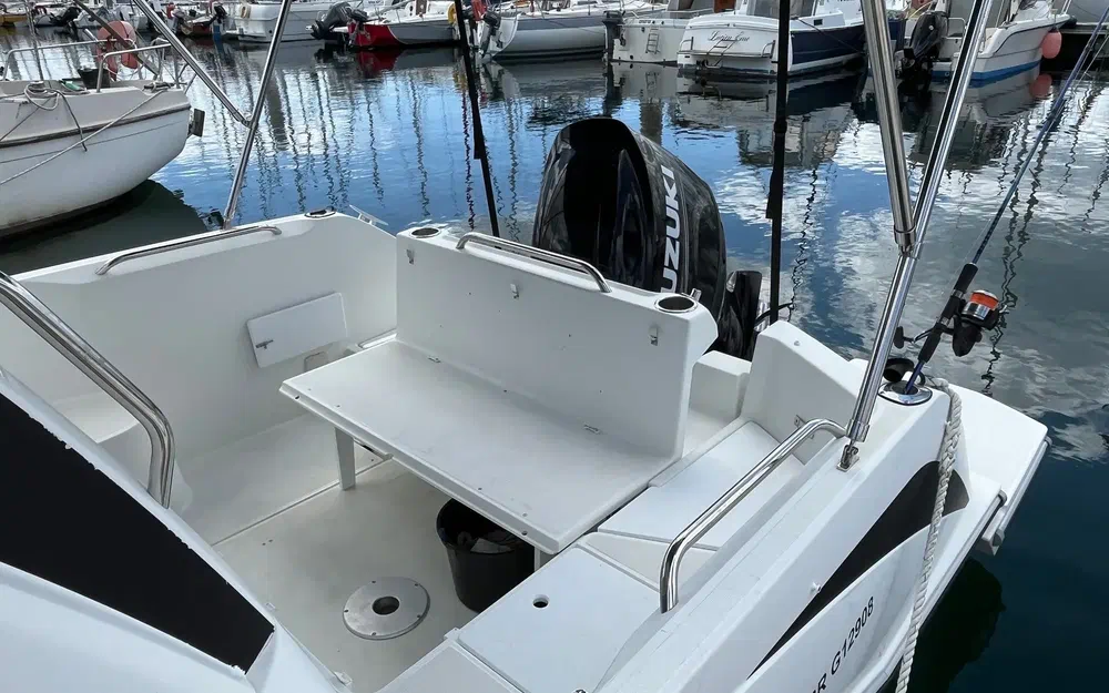 Beneteau Antares 7 OB · 2020 en venta en Bretaña — foto 3