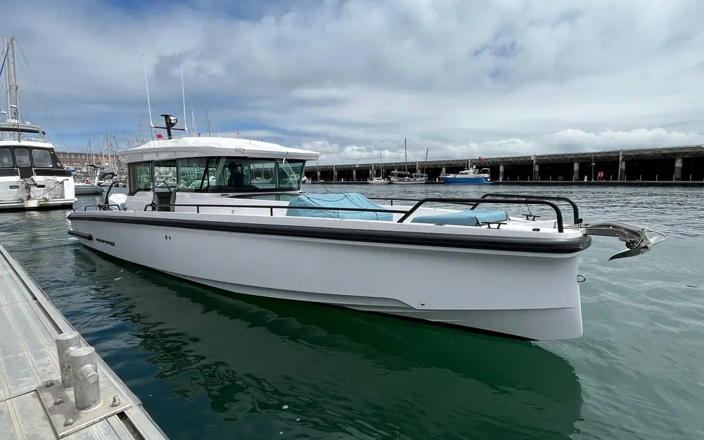 Axopar 37 XC Cross Cabin · 2023 en venta en Bretaña — foto 1