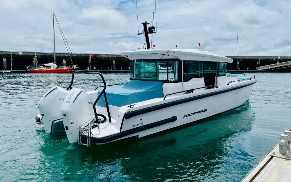 Axopar 37 XC Cross Cabin · 2023 en venta en Bretaña — foto 2