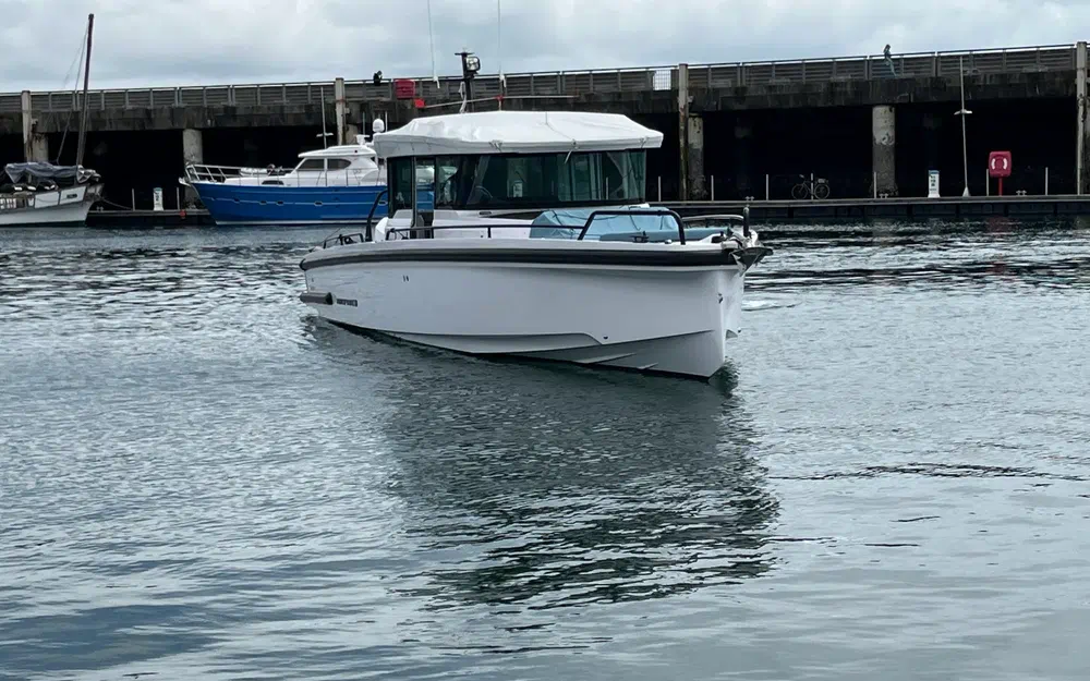 Axopar 37 XC Cross Cabin · 2023 en venta en Bretaña — foto 3
