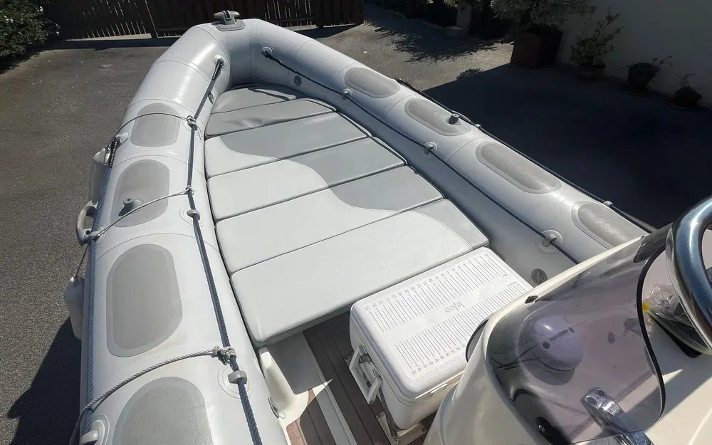 Valiant V 520 · 2007 en venta en Bretaña — foto 10