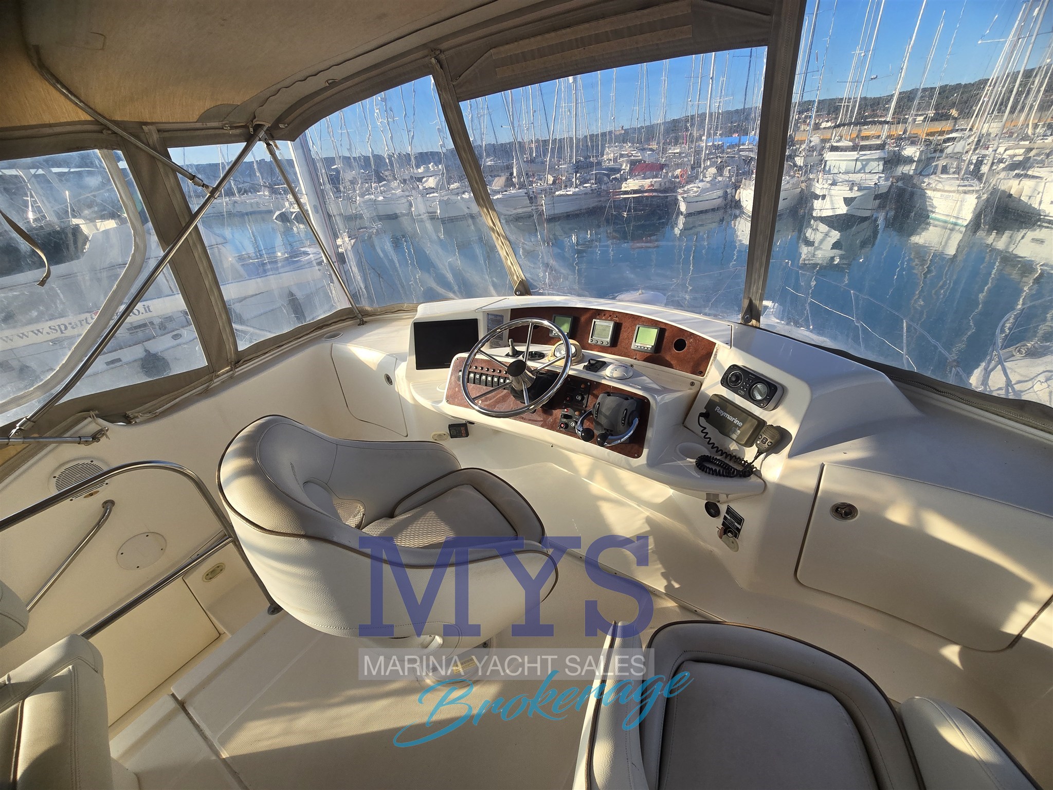 Silverton 36 Convertible · 2007 à vendre – Autre zone — photo 7