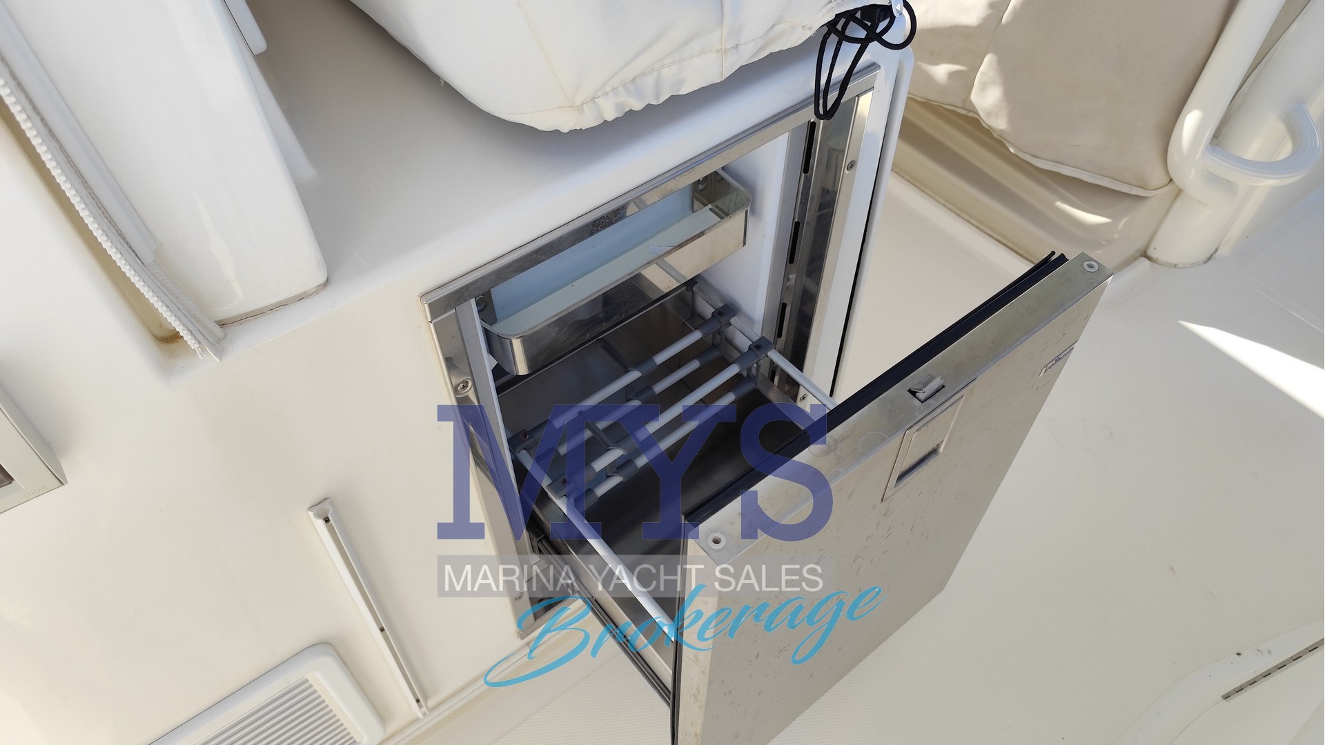 Boston Whaler 380 Outrage · 2018 zu verkaufen – Andere Region — Foto 7
